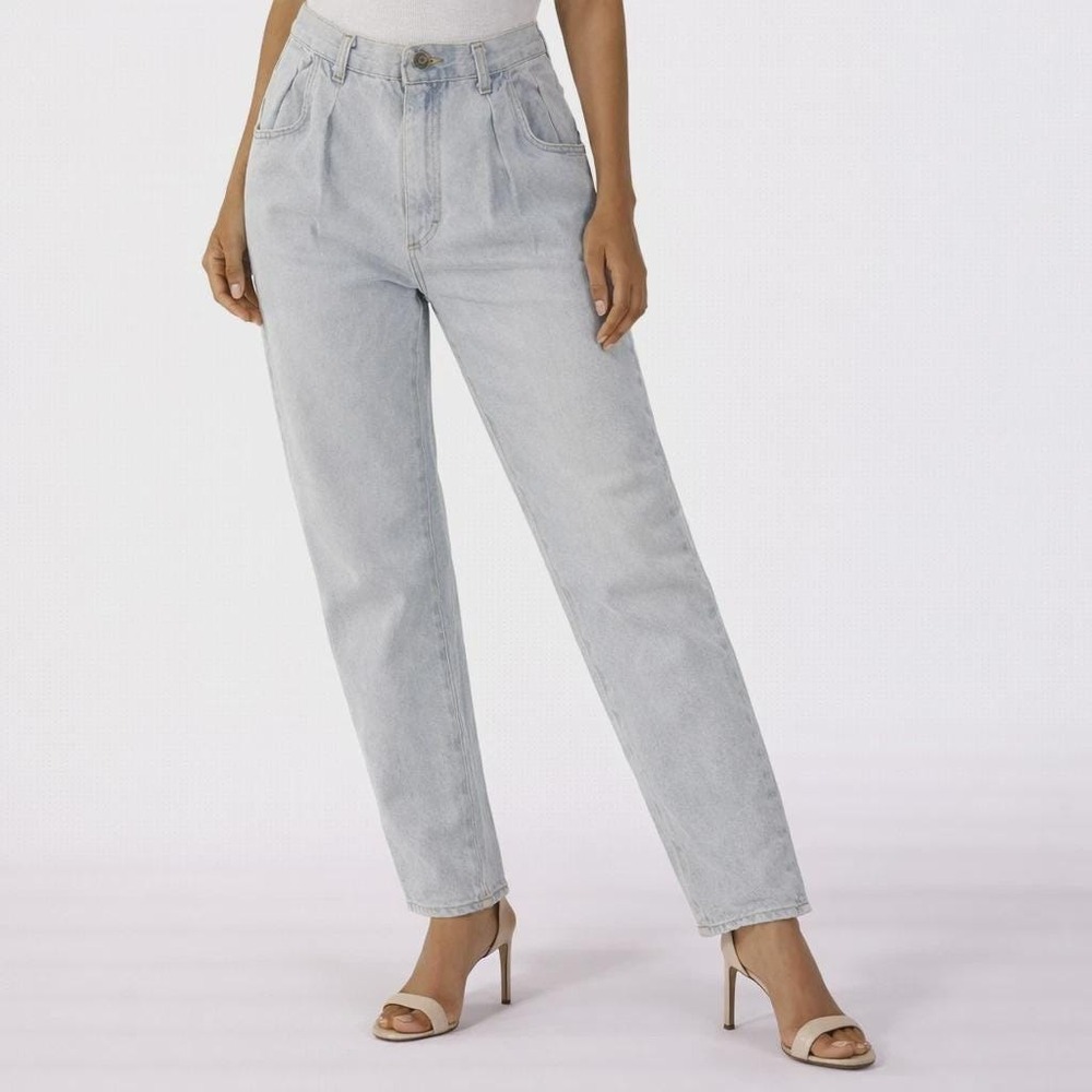 80s Vintage Womens Pleated High Rise Tapered Leg Light Wash Denim Jeans Size 4